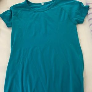 teal lululemon shirt size 8